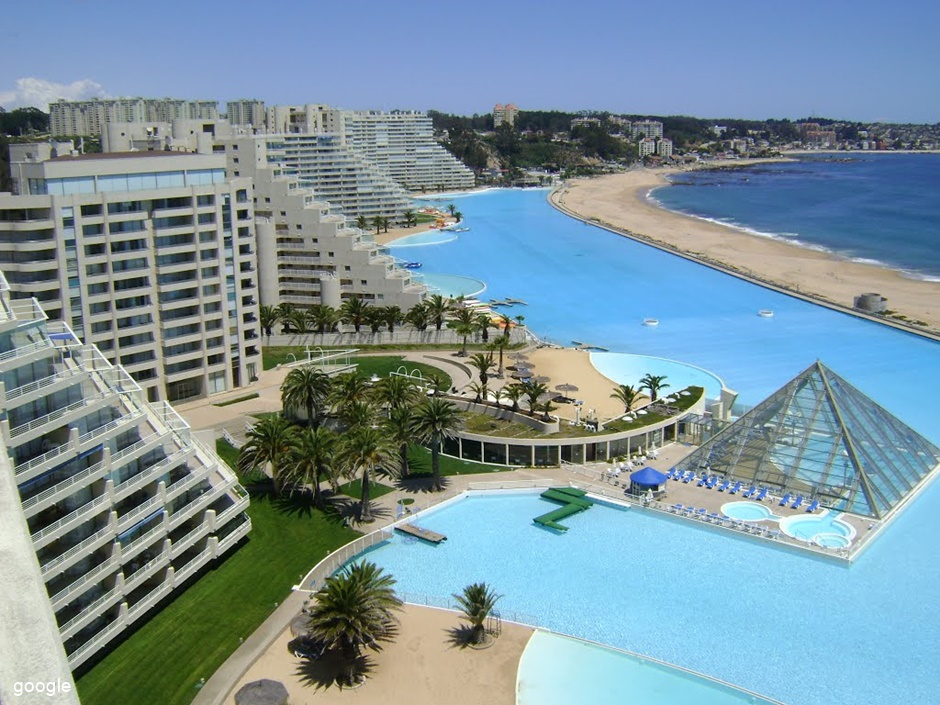 A maior piscina do mundo : San Alfonso del Mar